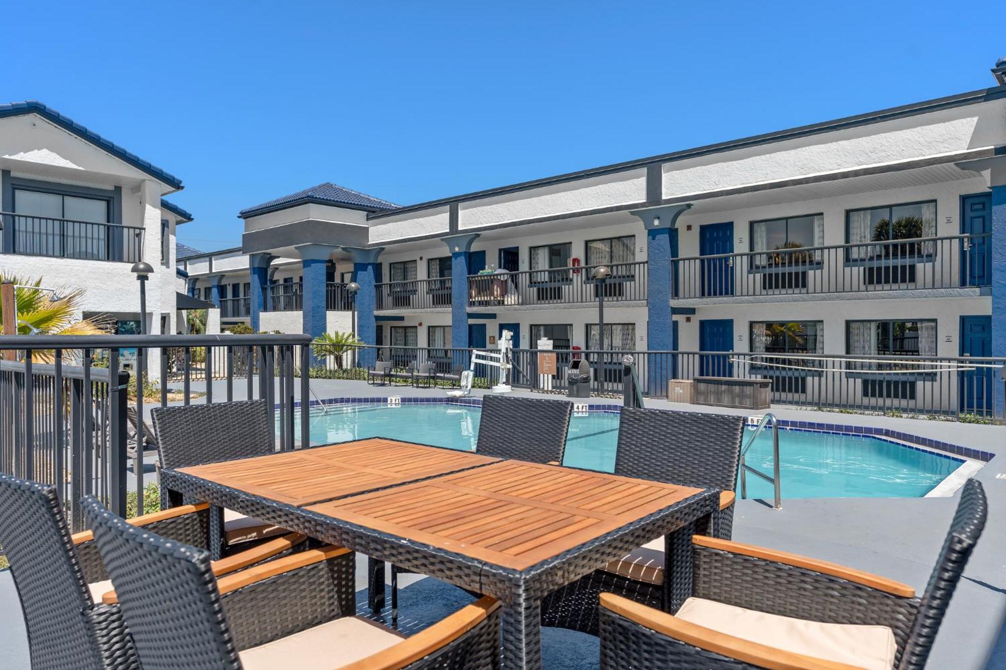 Baymont By Wyndham Orlando East Hotel Alafaya Luaran gambar